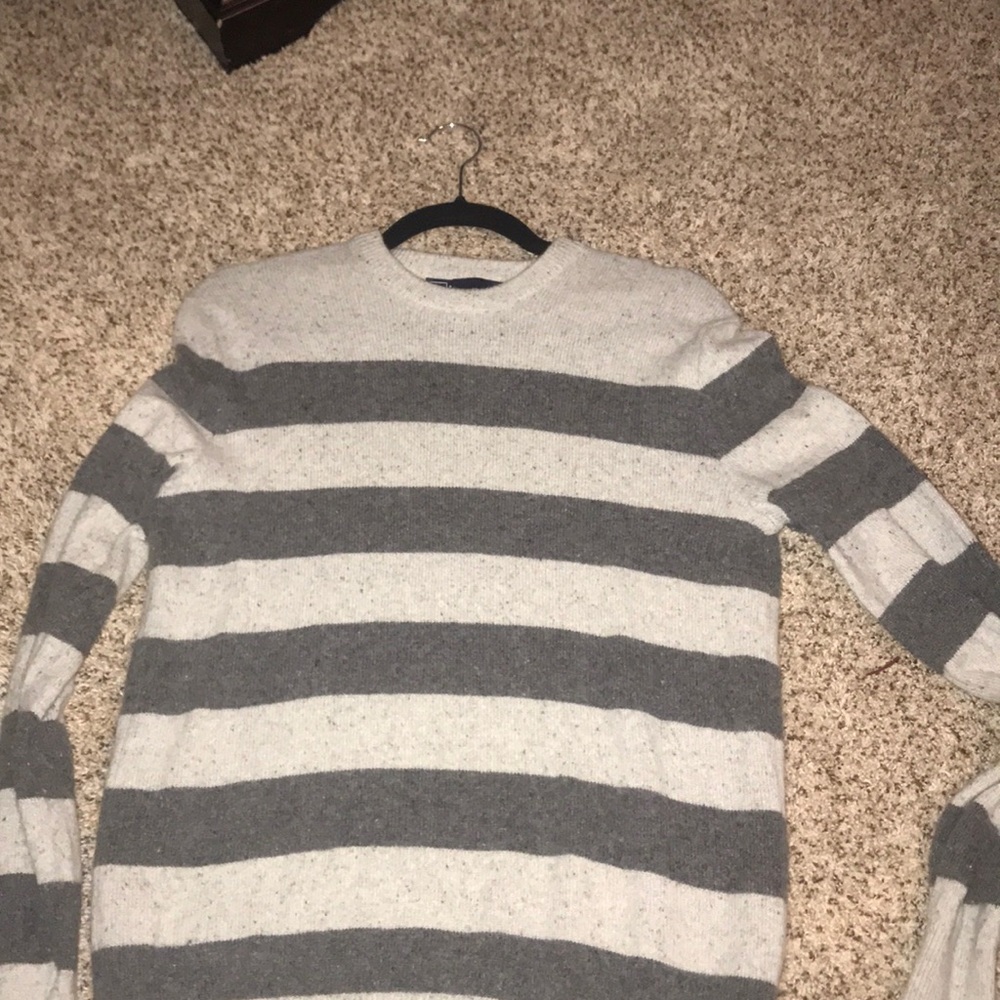 GAP Sweater - NEVER WORN